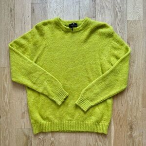 Wool/Mohair sweater. Size XL, runs closer to a size L. Beautiful chartreuse.